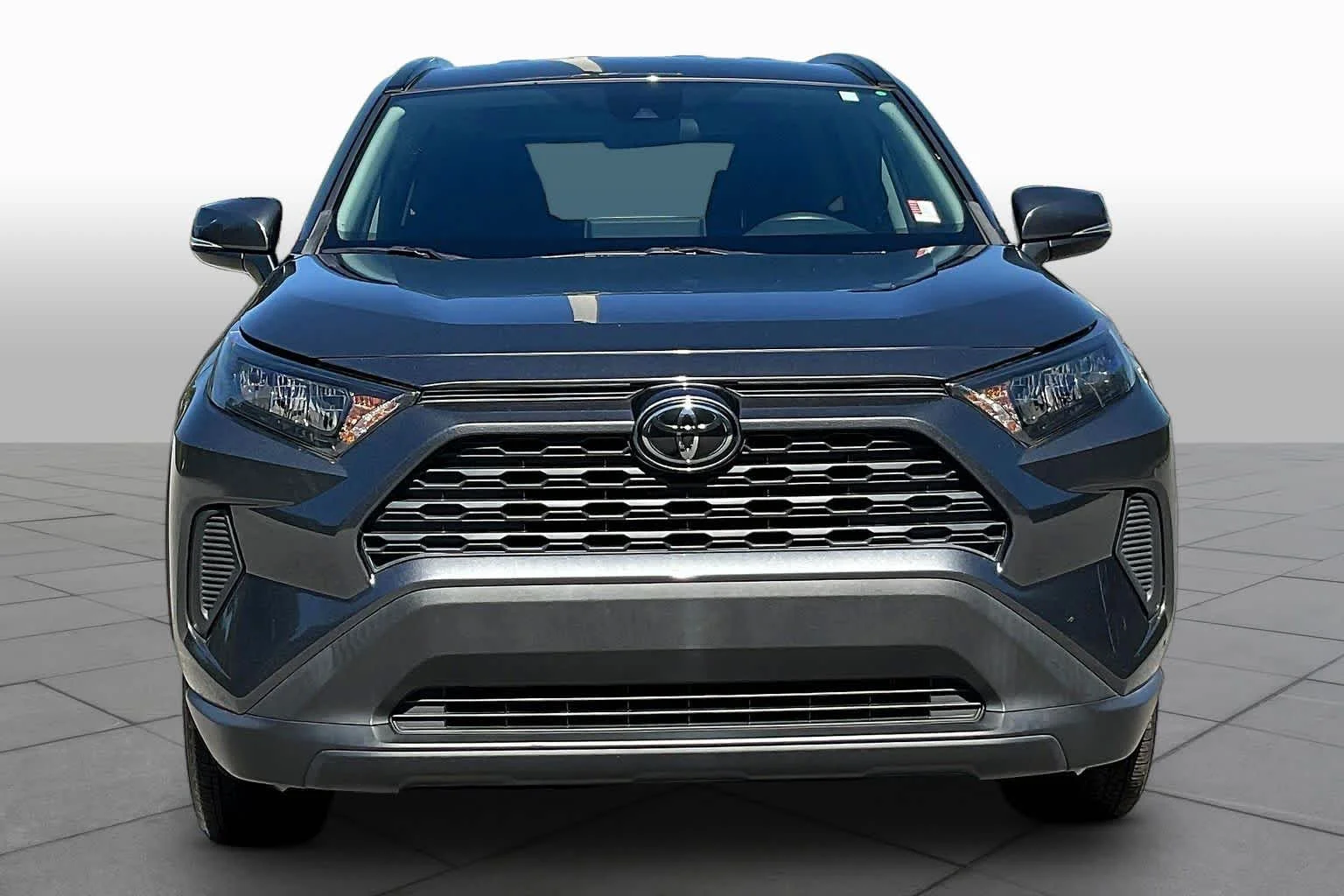 Used 2020 Magnetic Gray Metallic Toyota LE image 4