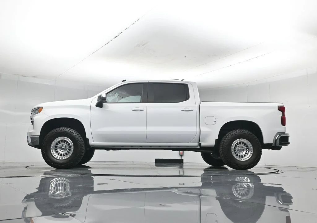 Used 2023 White Chevrolet LT image 54