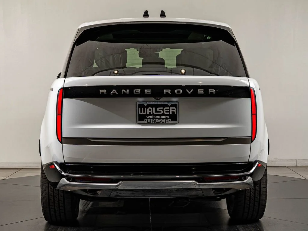 Used 2025 Fuji White Land Rover Autobiography image 6