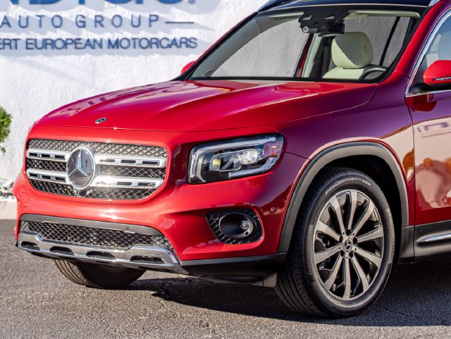 Used 2021 Patagonia Red Metallic Mercedes-Benz GLB 250 image 2