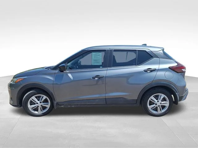 Used 2021 Gray Nissan S image 4