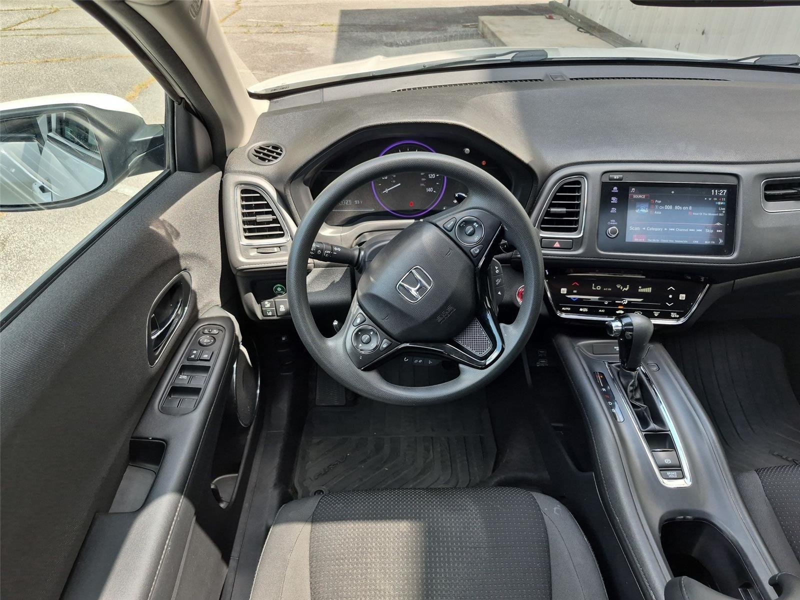 Used 2022 Platinum White Pearl Honda EX image 33