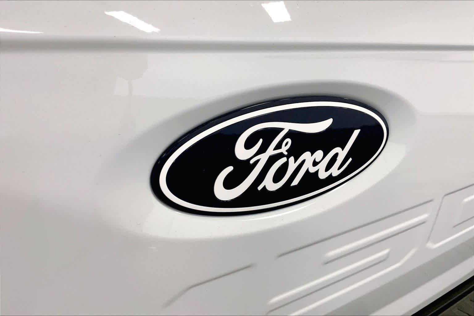 New 2026 Oxford White Ford STX image 12