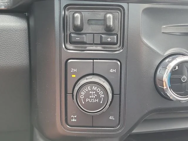 New 2026 Gray Metallic Ford Lariat image 30