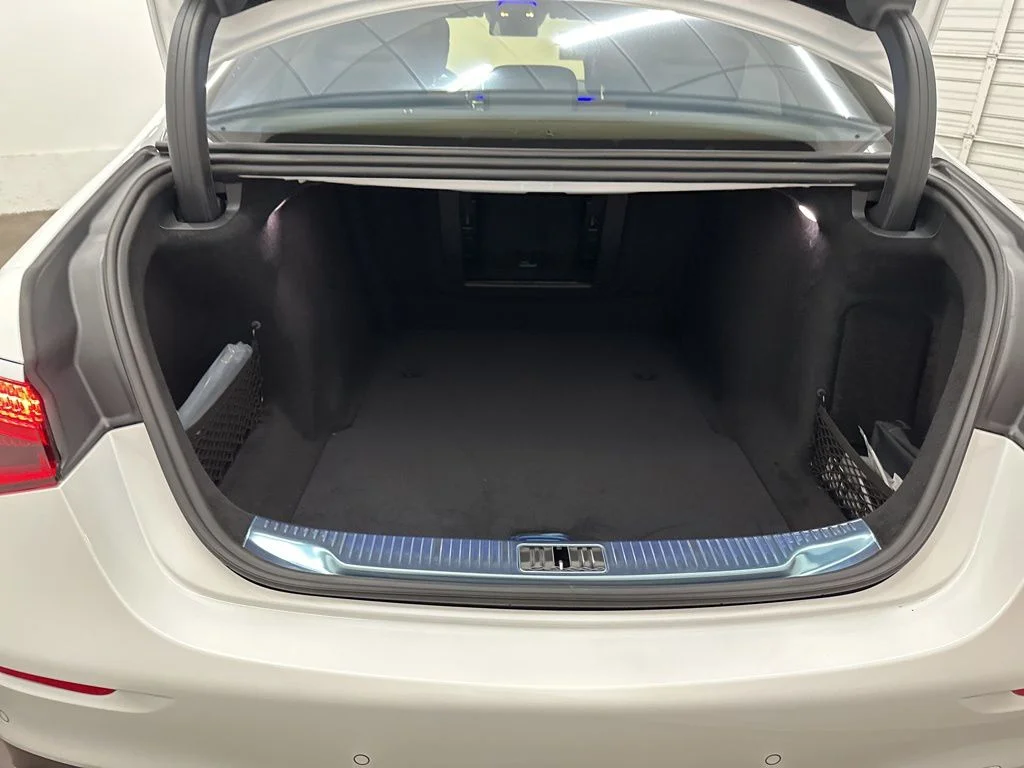 New 2026 White Mercedes-Benz S 580 image 21