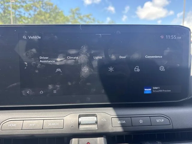 Certified Used 2025 Snow White Pearl Kia LXS image 50