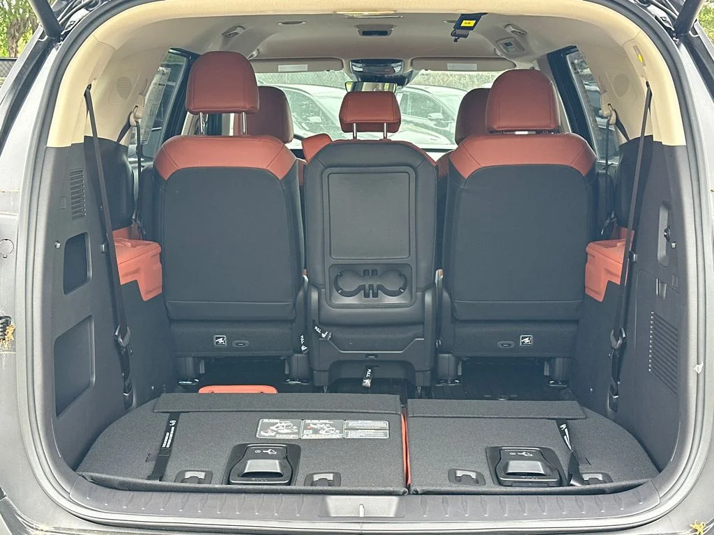 New 2026 Black Kia EX image 18