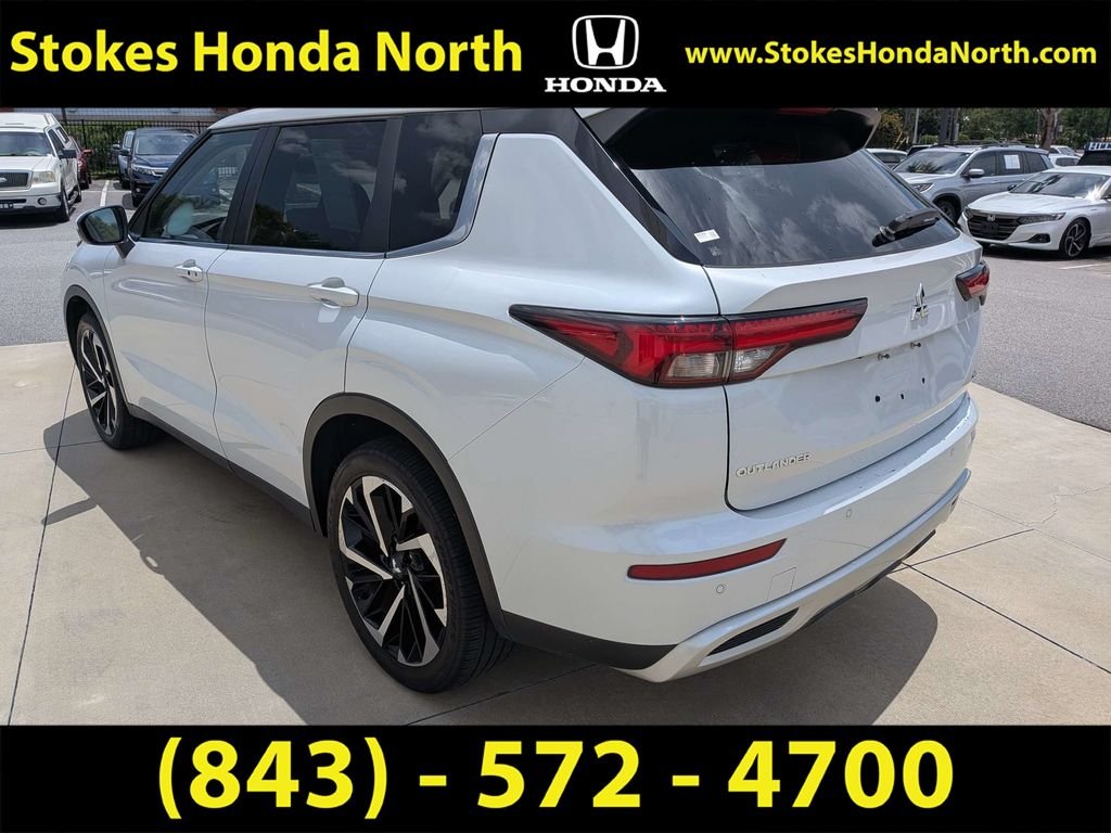 Used 2023  Mitsubishi SE image 3