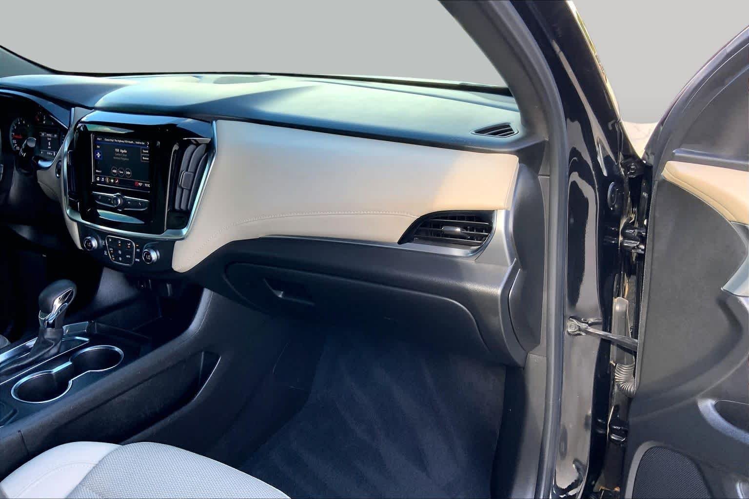 Used 2022 Mosaic Black Metallic Chevrolet LS image 17