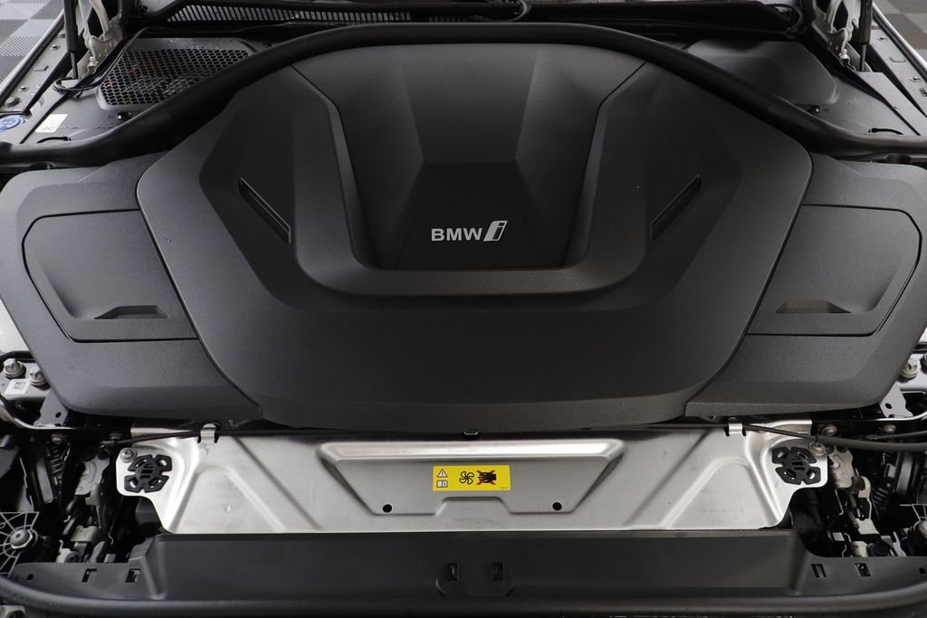 New 2026 Alpine White BMW M60 image 25