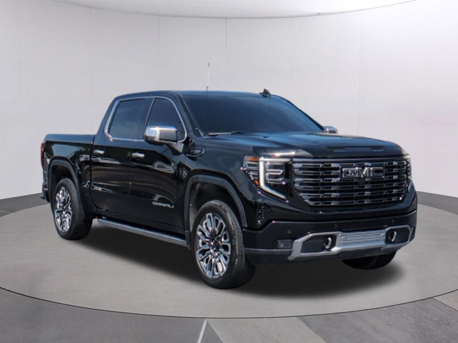 Used 2023 Onyx Black GMC Denali Ultimate image 9
