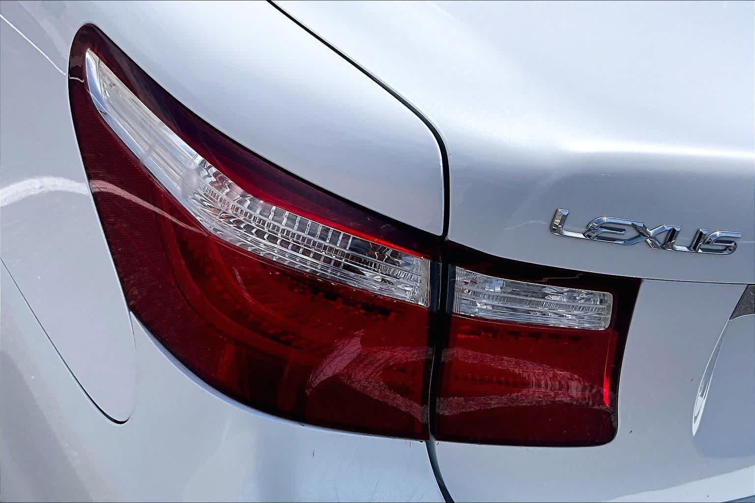 Used 2007 Starfire Pearl Lexus LWB image 27