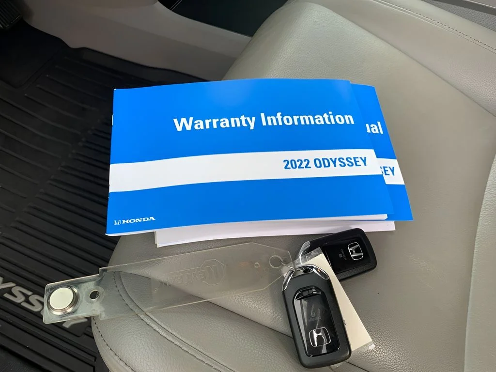 Used 2022 Silver Honda EX-L image 9