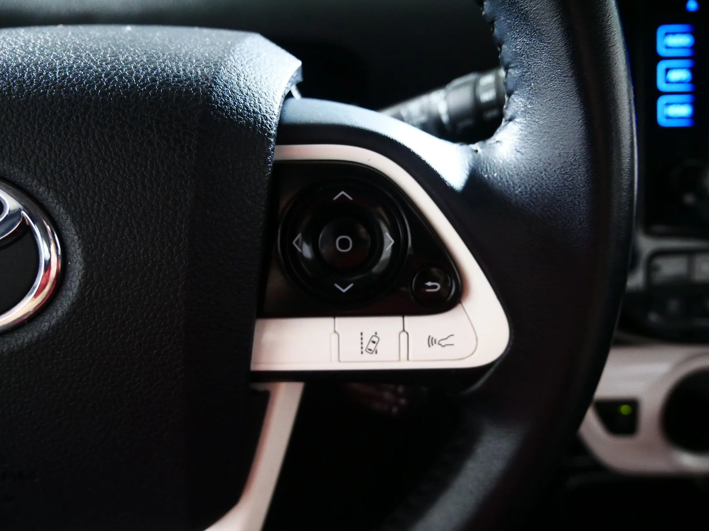 Used 2017 Midnight Black Metallic Toyota Two image 27