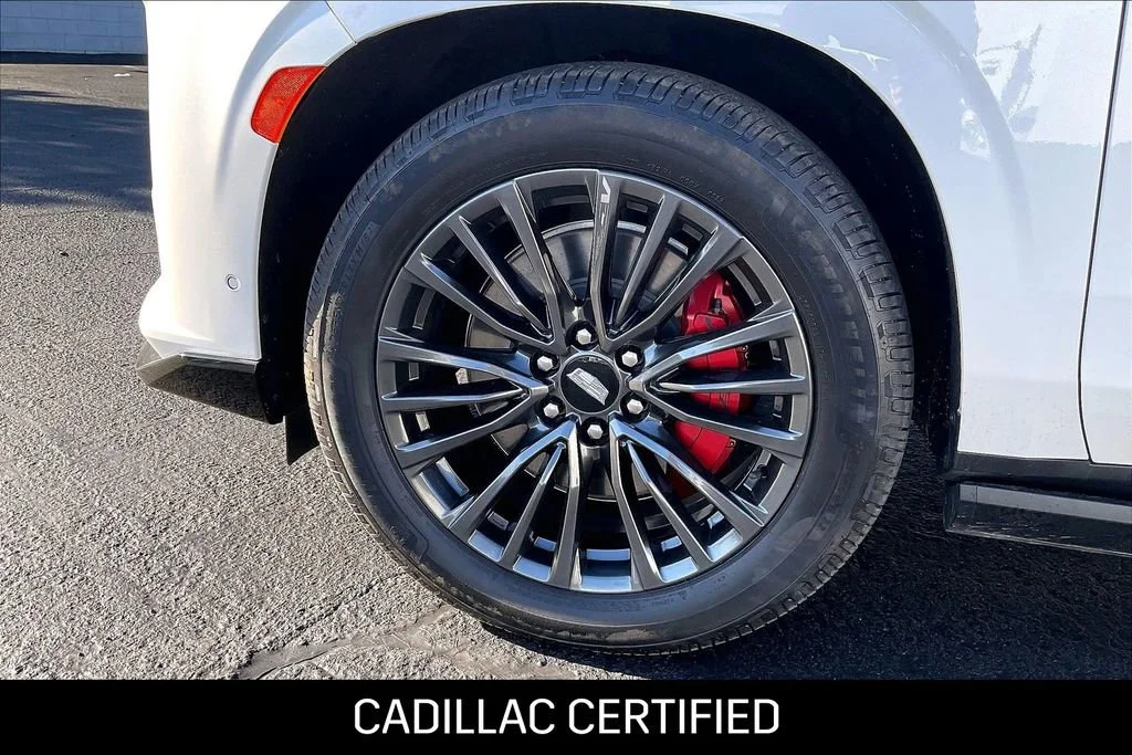2024 Cadillac Escalade ESV V-Series - Photo 12