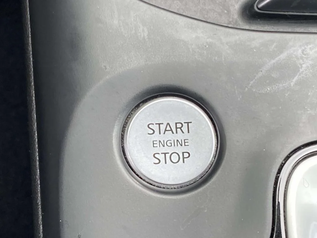 Used 2021 Red INFINITI Sensory image 18
