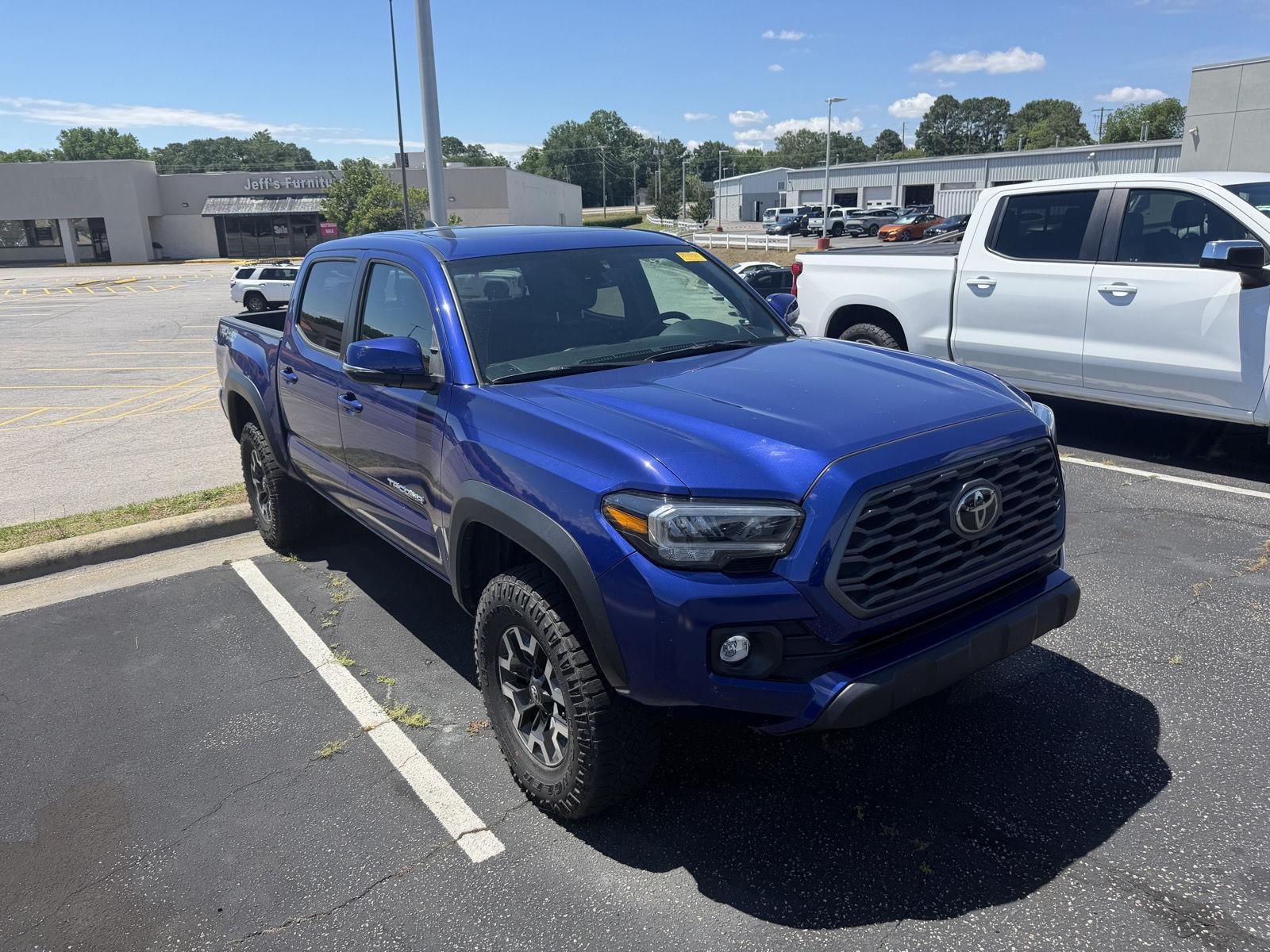 Used 2023 Blue Crush Metallic TOYOTA  image 14