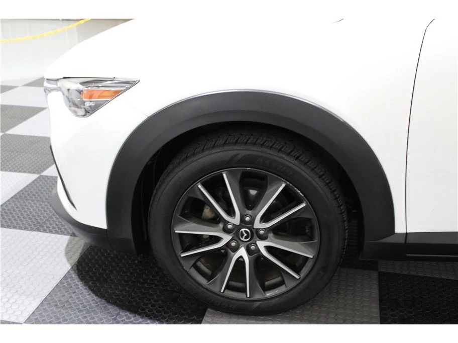 Used 2017 Crystal White Pearl Mica Mazda Touring image 9