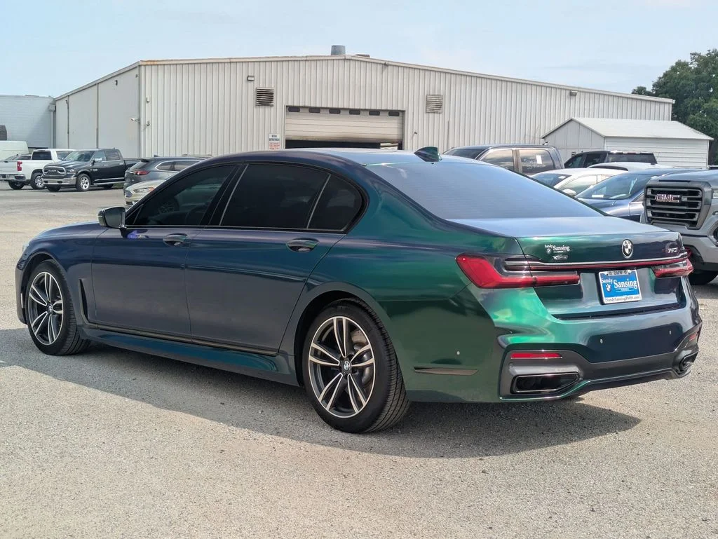 Used 2020 Gray BMW 750i xDrive image 3