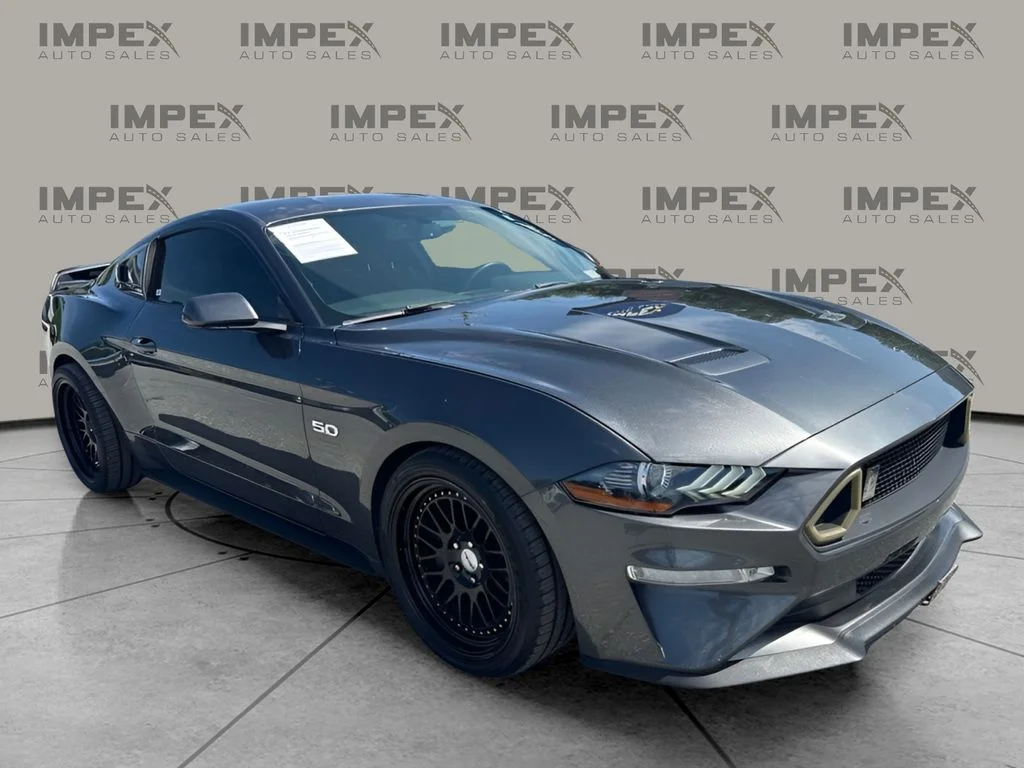 Used 2019 Gray Ford GT image 4