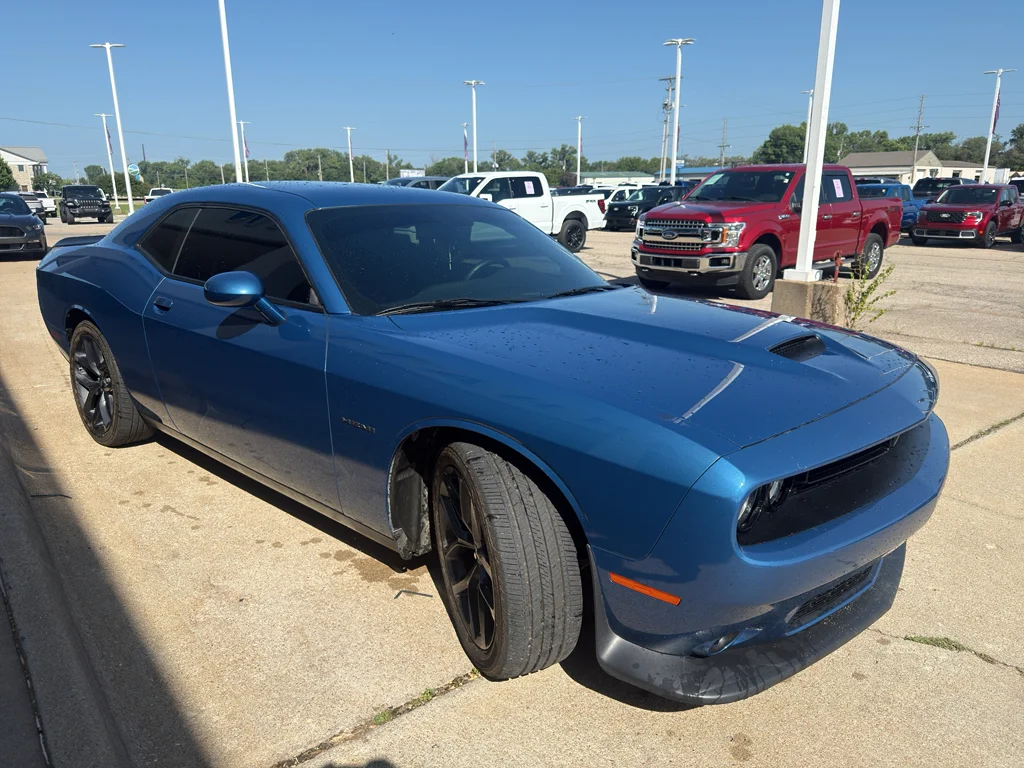 Used 2022 Frostbite Dodge R/T image 4