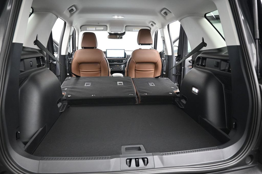 New 2026 Carbonized Gray Metallic Ford Outer Banks image 22
