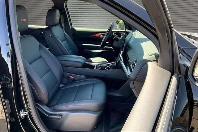 New 2026 Mosaic Black Metallic Chevrolet Z71 image 11