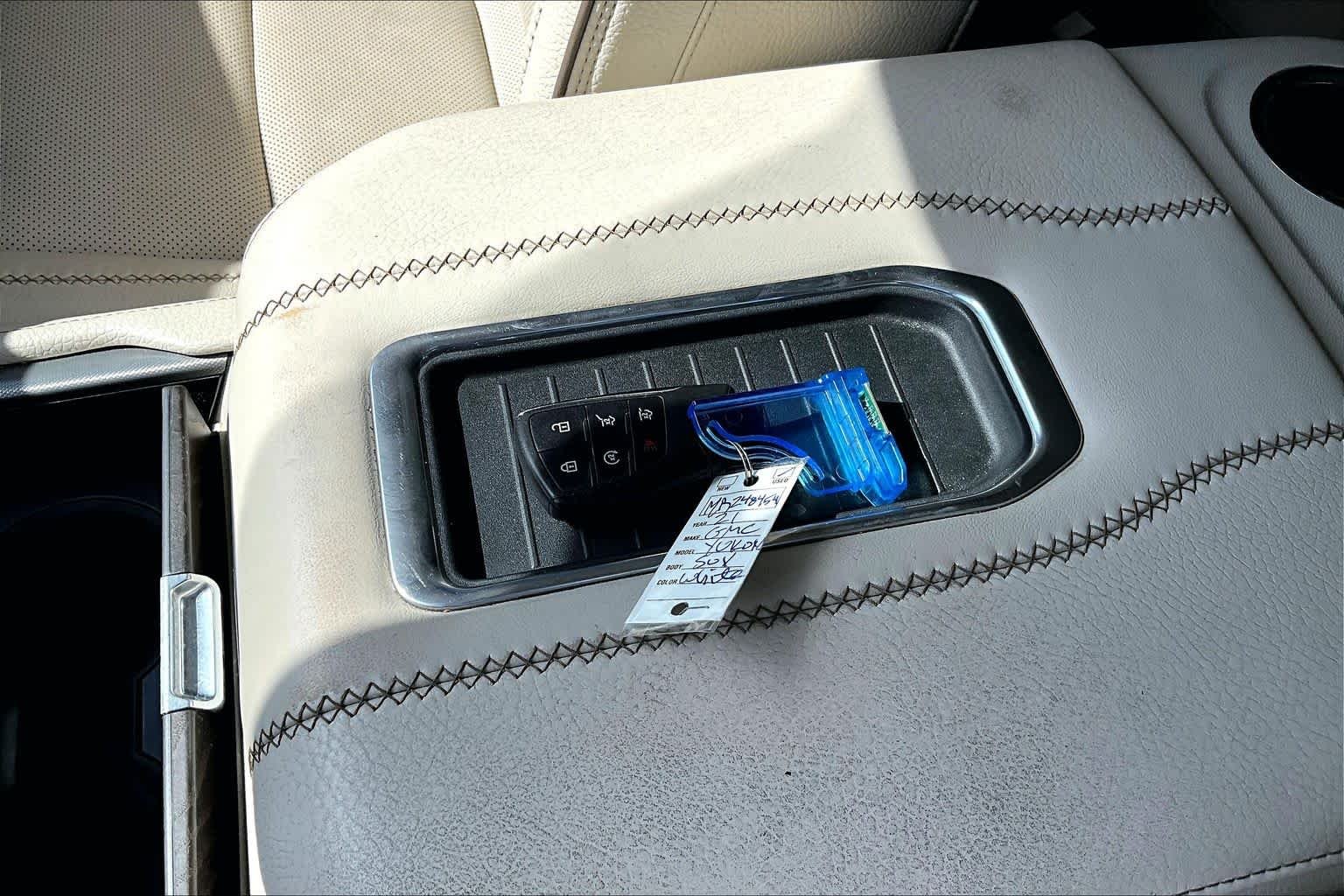 Used 2021 Summit White GMC Denali image 15