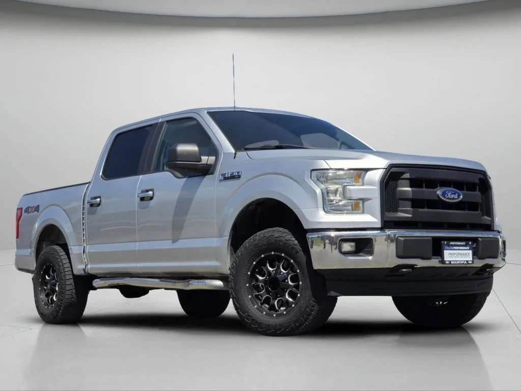 Used 2017 Ingot Silver Ford XL image 2