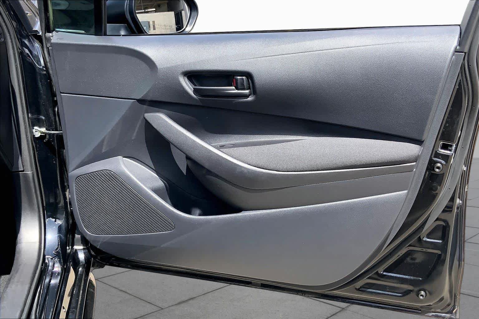 Used 2025 Midnight Black Metallic Toyota LE image 22