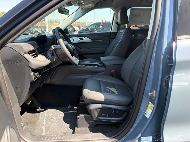 New 2026 Vapor Blue Metallic Ford Active image 14