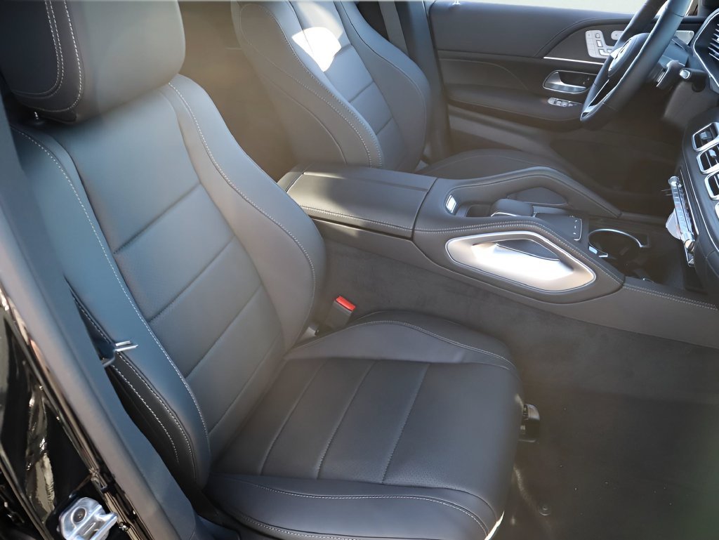 Used 2026 Obsidian Black Metallic Mercedes-Benz GLE 450 image 19