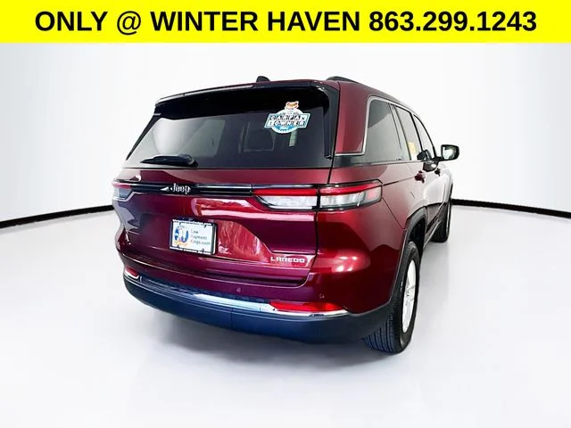 Used 2023 Red Jeep Laredo X image 7