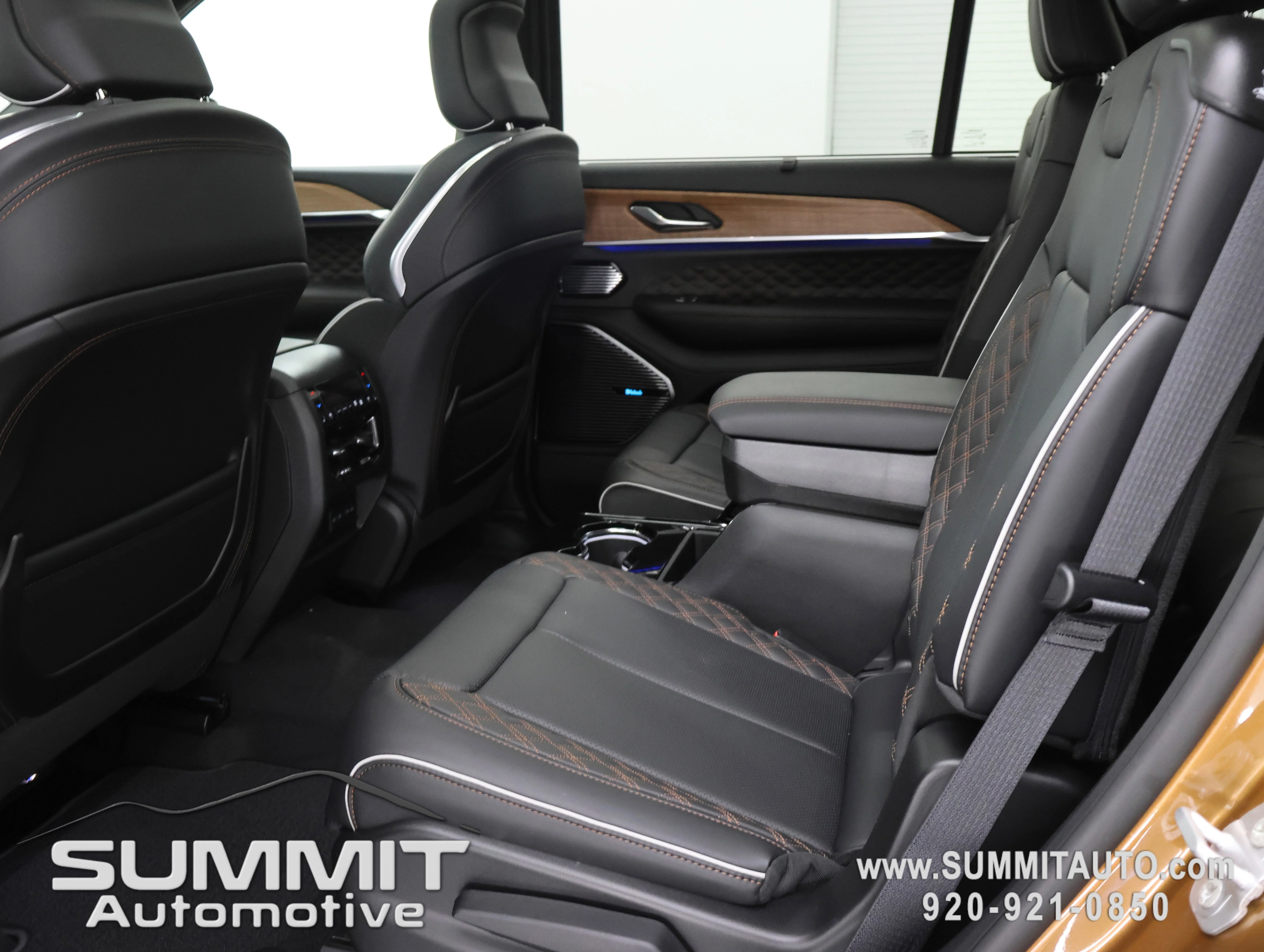 New 2026 Copper Shino Metallic Clear-Coat Exterior Paint Jeep Summit image 40