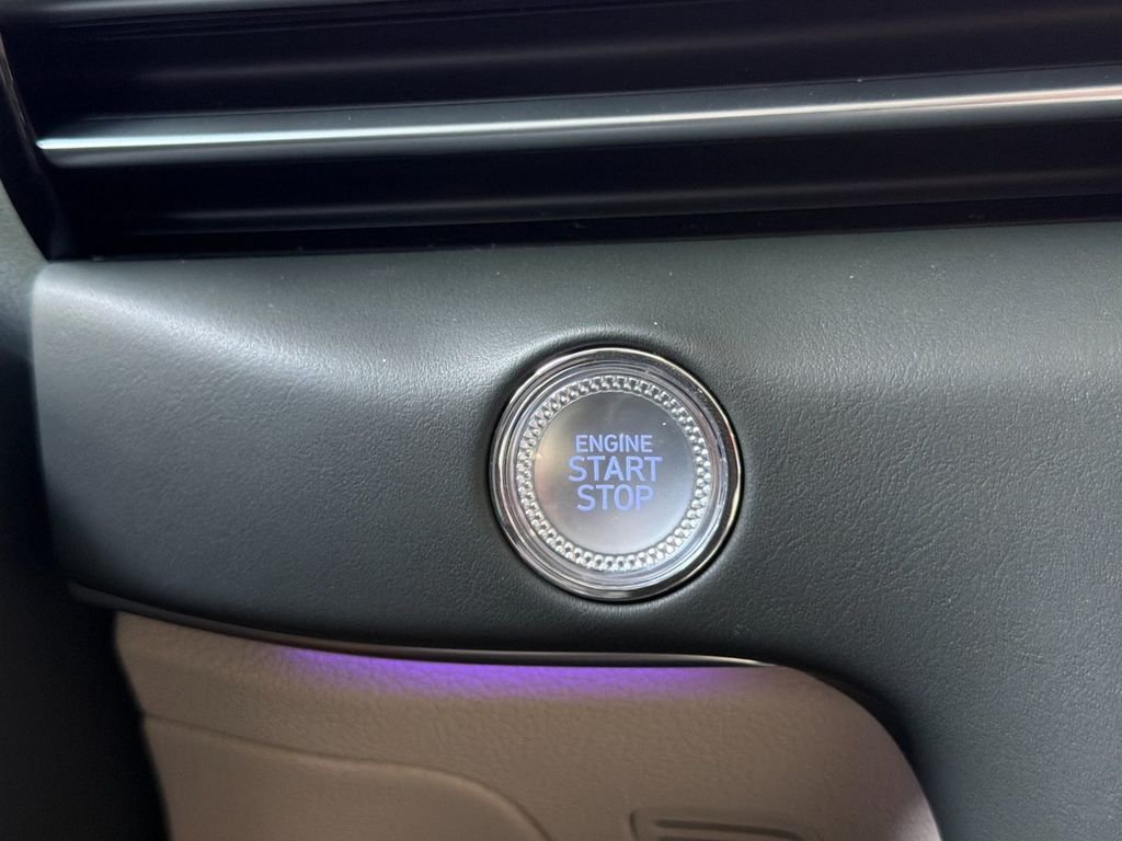 New 2026 Silver Genesis 3.5T Advanced image 24