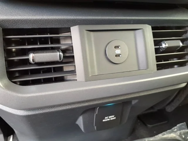 New 2026 Carbonized Gray Metallic Ford XLT image 34