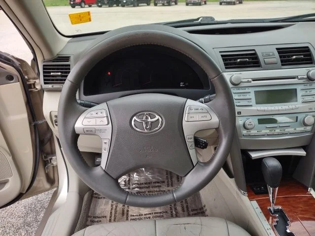 Used 2009  Toyota  image 12