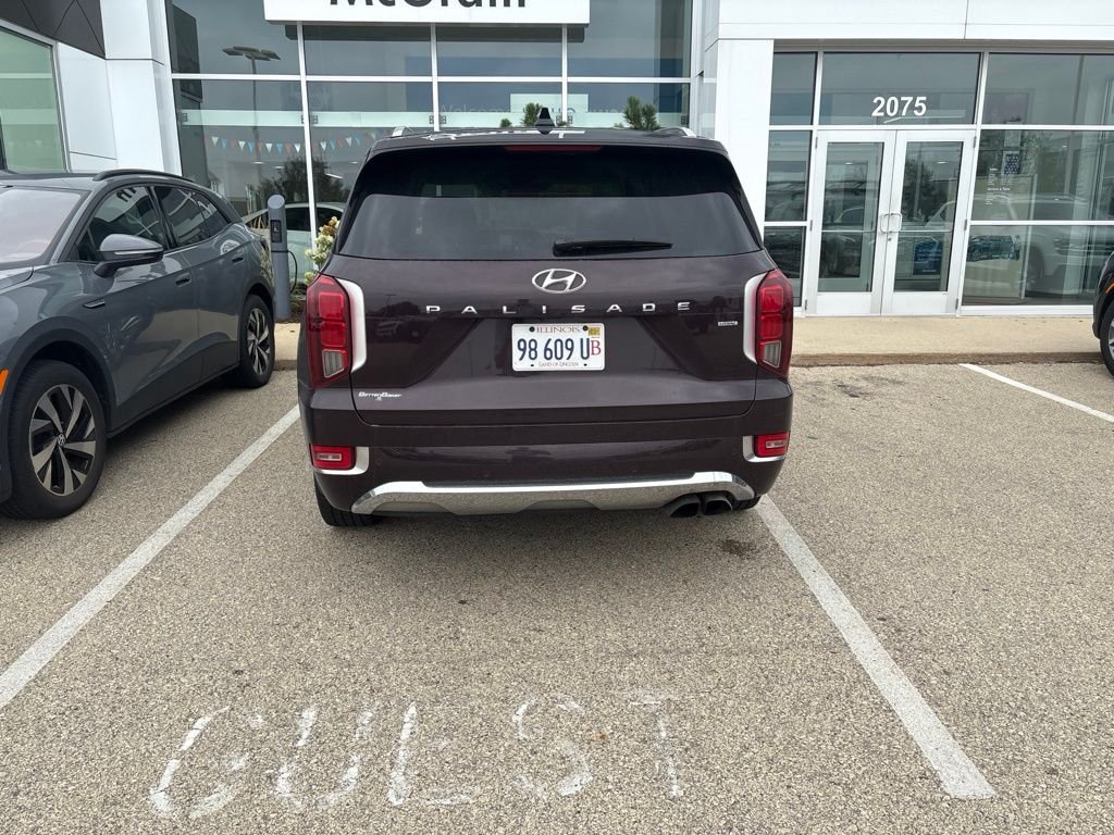 Used 2020 Red Hyundai Limited image 6