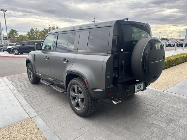 Used 2026 Gray Land Rover V8 image 7