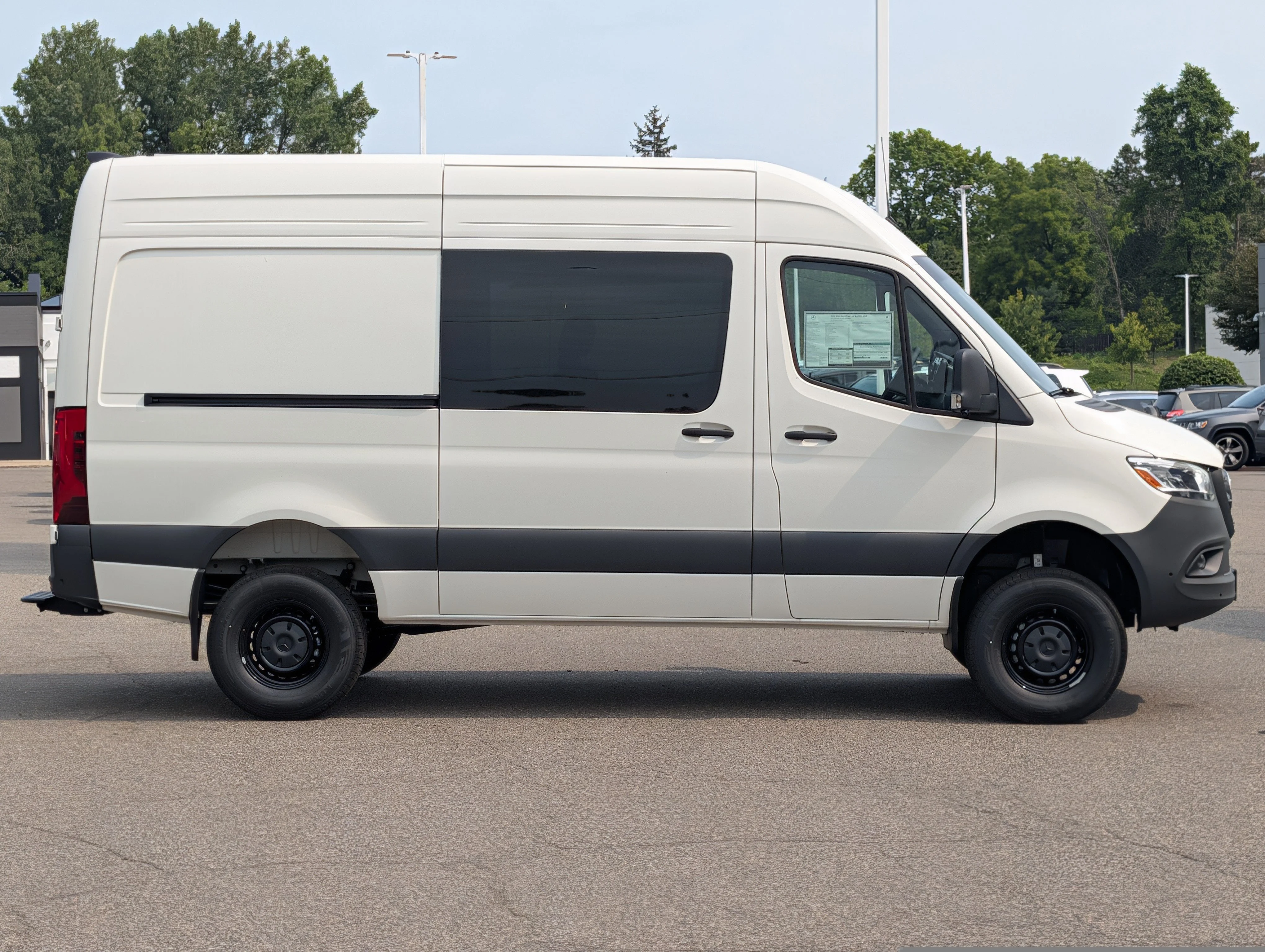 2026 Mercedes-Benz Sprinter Crew Van Base - Photo 2