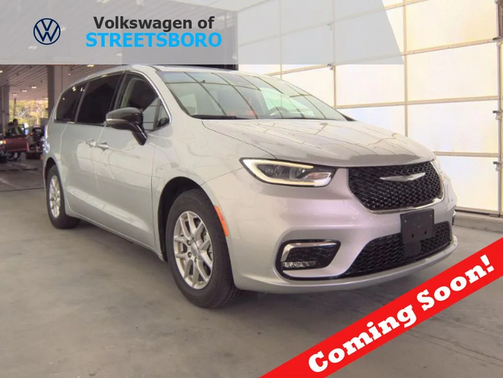 2024 Chrysler Pacifica's photo