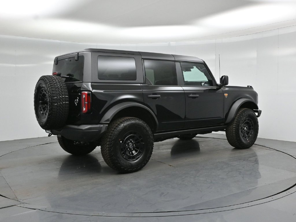 New 2026 Shadow Black Ford Badlands image 24