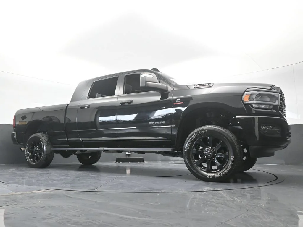 Used 2024 Diamond Black Crystal Pearlcoat Ram Laramie image 65