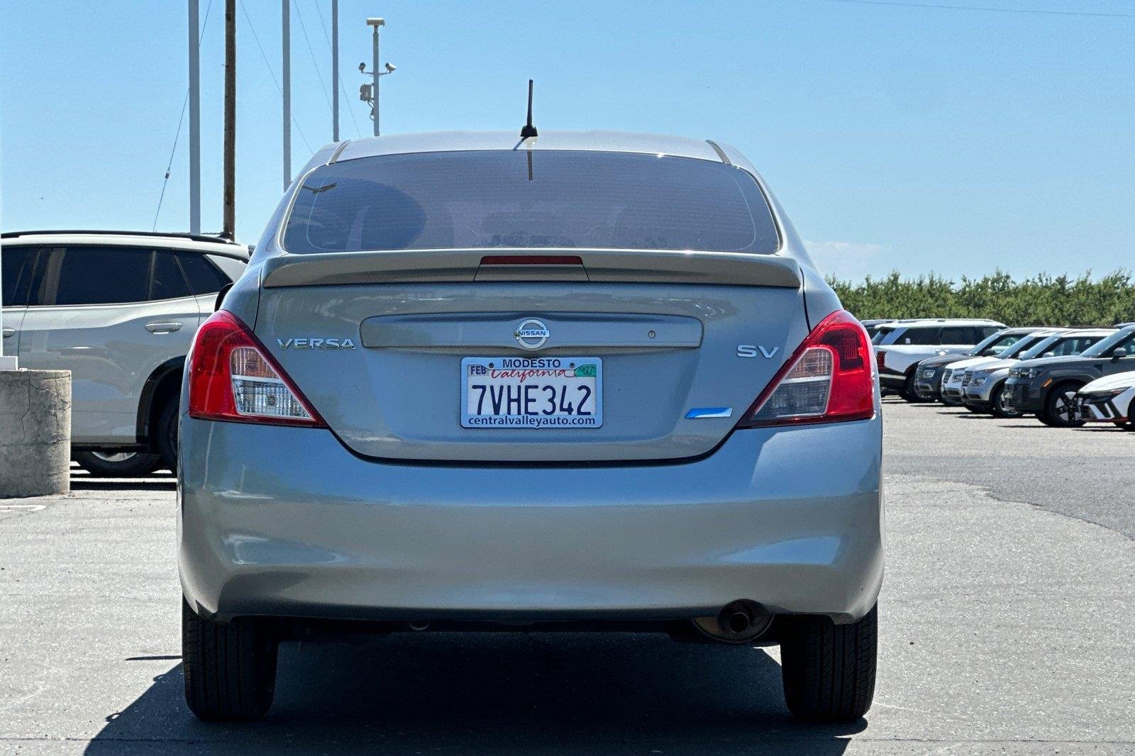 Used 2014 Magnetic Gray Nissan SV image 5