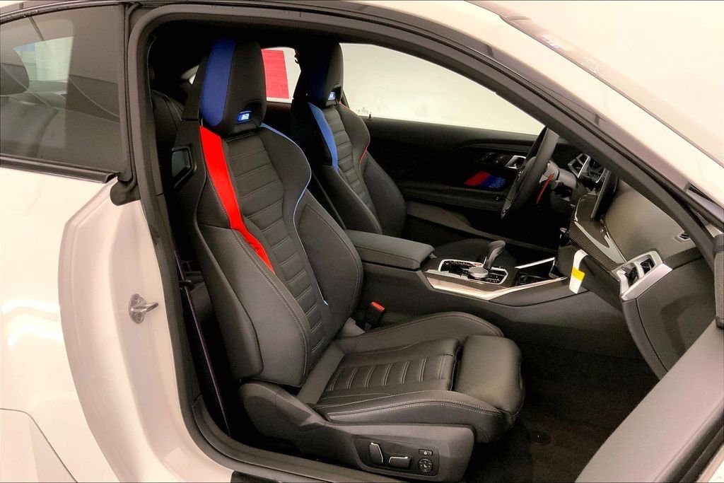 New 2026 Alpine White BMW  image 7