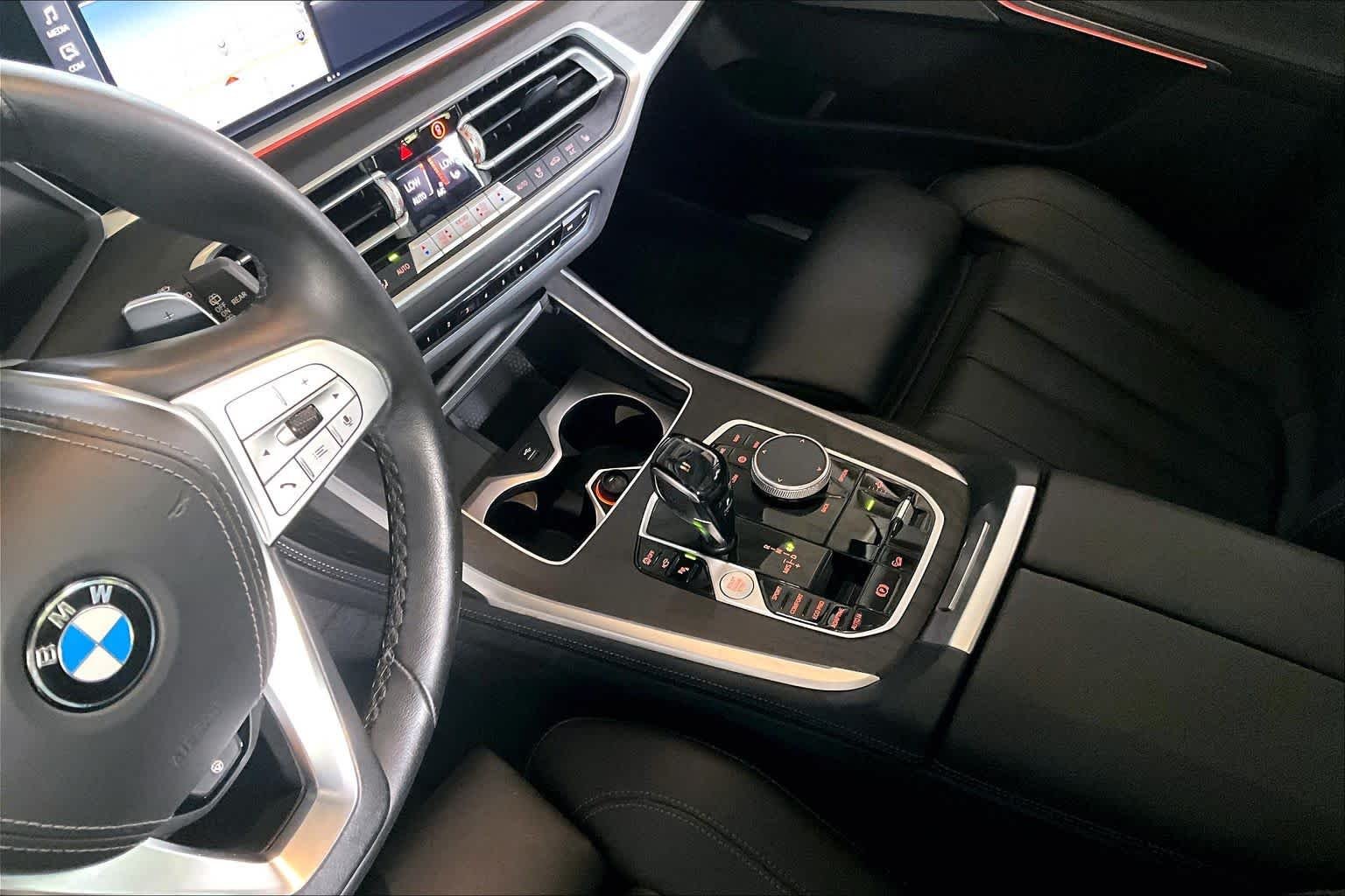 Used 2021 Arctic Grey Metallic BMW xDrive40i image 15