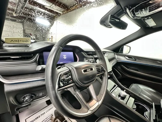 Used 2023 Brown Jeep Overland image 10