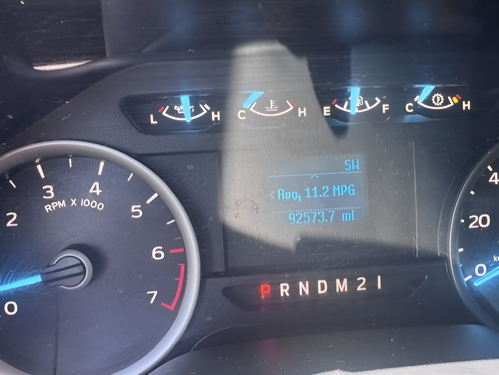 Used 2018 Shadow Black Ford XLT image 11