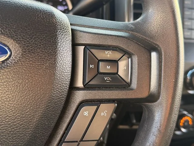 Used 2019 Oxford White Ford XLT image 24