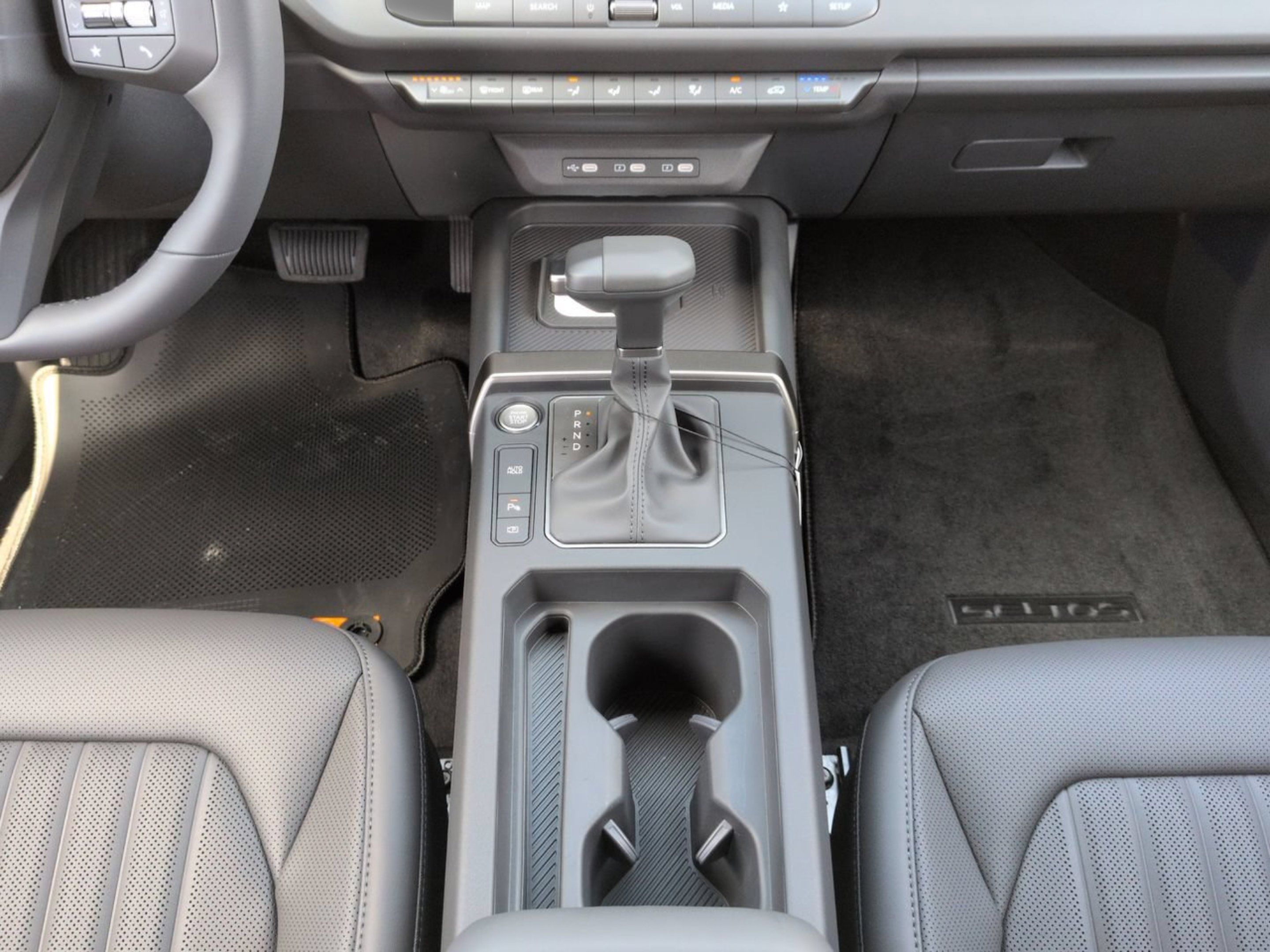 New 2027 Interstellar Gray Kia X-Line S image 16